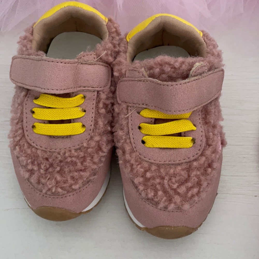 Toddler shoes